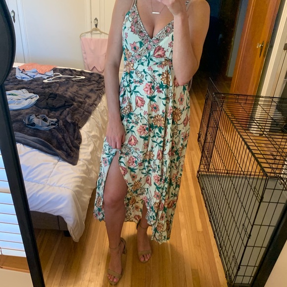 Floral dress - Picture 2 of 4